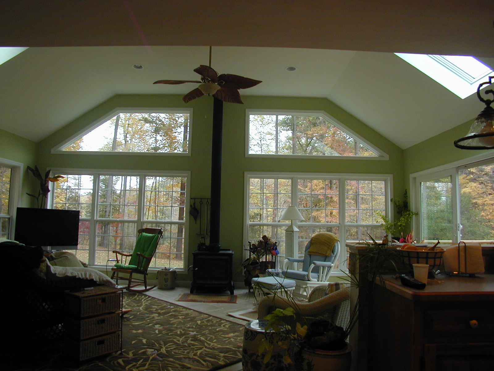 Sunroom with trapezoid windows