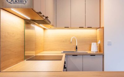 What is the Best Lighting for Under Kitchen Cabinets?